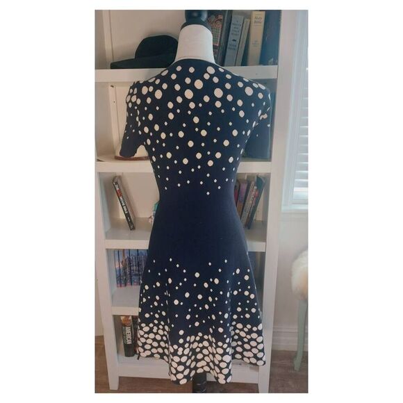 KATE SPADE Navy Blue White Polka Dot Fit & Flare Knit Sweater Dress Size S - Picture 6 of 9
